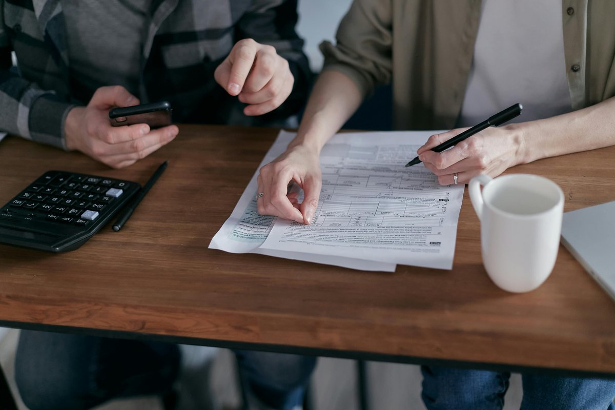 Navigate Financial Caregiving with Confidence