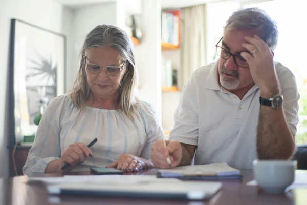 How to Create a Financial Snapshot for an Aging Parent