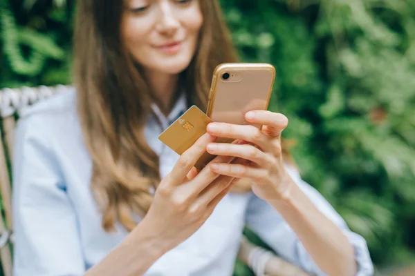 How to Talk to Parents About Money (Even When They Don't Want Help)